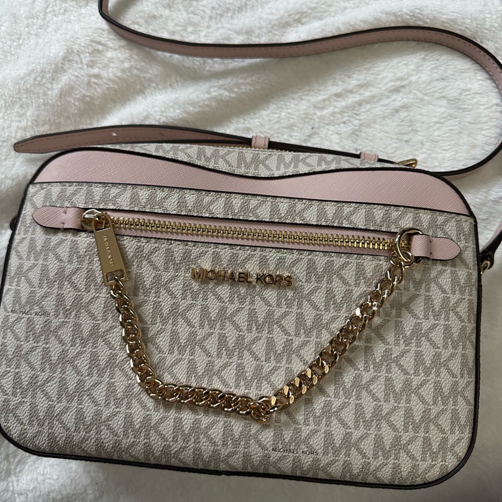 Micheal Kors Crossbody Bag